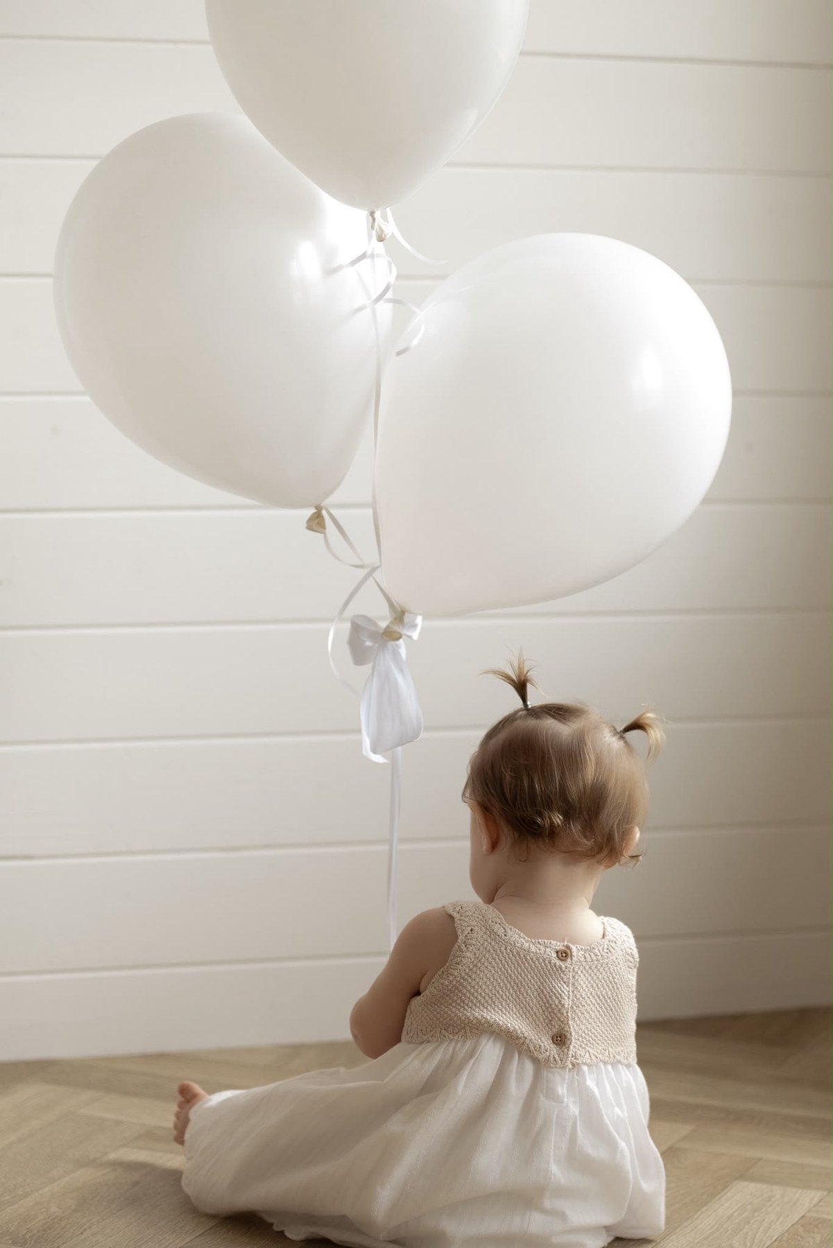 Cake smash photography by Freya Photography
