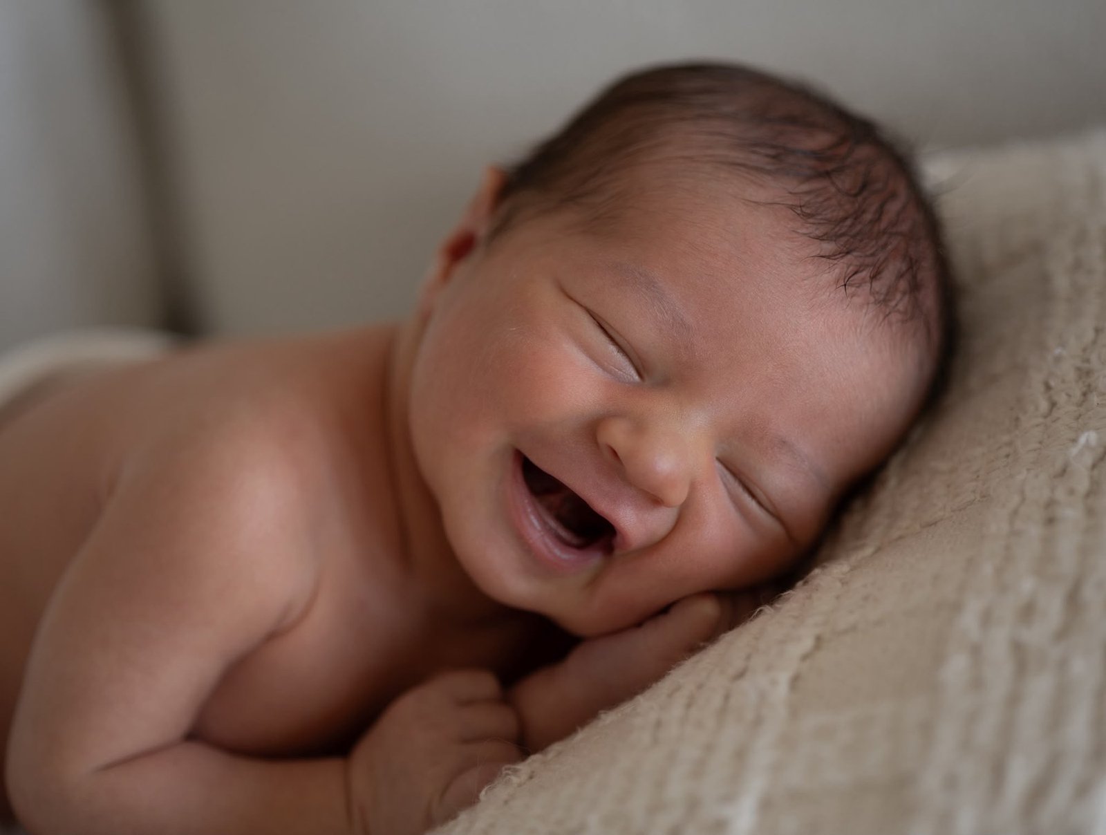 Newborn photography by Freya Photography